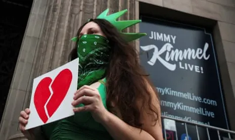 Trump Applauds Jimmy Kimmel Show Removal as Broadcasters Swap Broadcast with Conservative Activist Memorial
